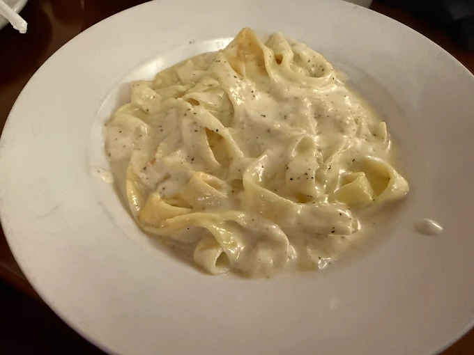 Fettuccine alfredo